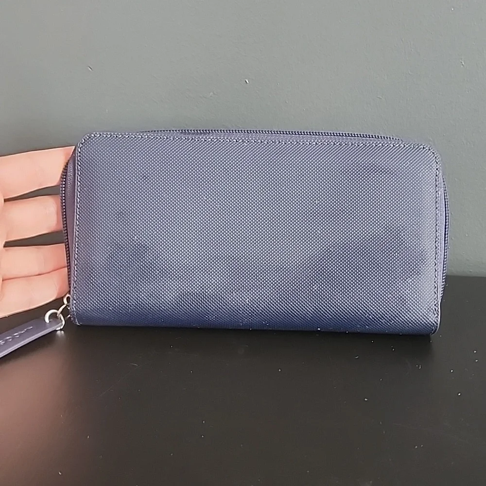 Lacoste Women's L.12 Concept Petit Pique 12 Card Zip Wallet - Picture 3 of 4